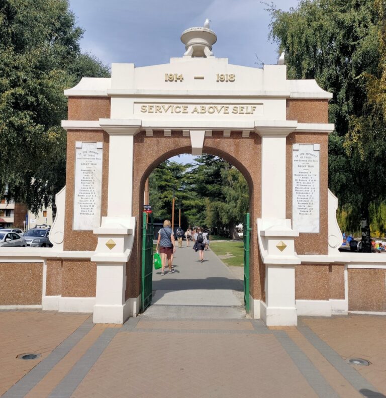 QUEENSTOWN FALLEN SOLDIERS MEMORIAL